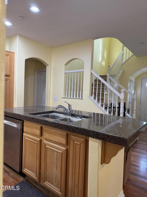 Detail Gallery Image 5 of 16 For 2671 Coral Gum Ln, Simi Valley,  CA 93065 - 4 Beds | 3 Baths