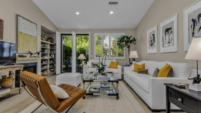 105 Brandigo Circle, Palm Desert, CA 92211