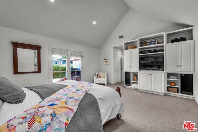 3 Bed Home for Sale in Sherman Oaks, California