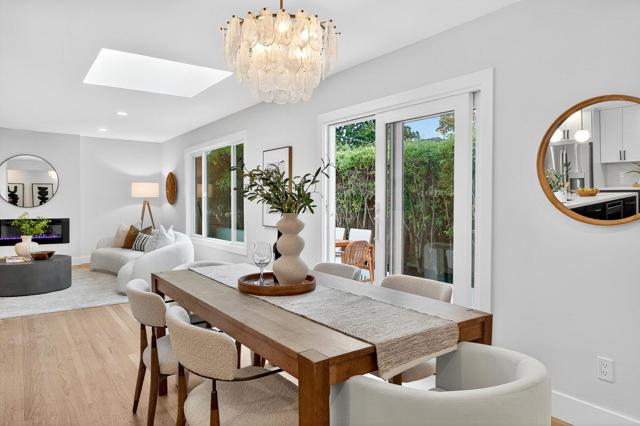 430 Gilbert Avenue, Menlo Park CA: https://media.crmls.org/mediaz/642788e0-6b6d-4a90-900d-b9916ca1ee2f.jpg