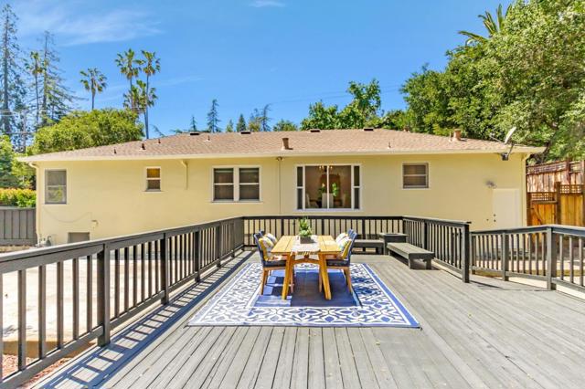 20335 Saratoga Los Gatos Road, Saratoga CA: https://media.crmls.org/mediaz/6427ce55-c353-4efb-af3f-a93f755c1b14.jpg
