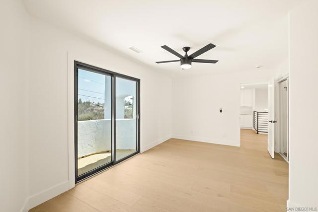 15032 Heath Dr, Poway CA: https://media.crmls.org/mediaz/6427eb15-f078-4e7e-856a-b7c8282a442d.jpg