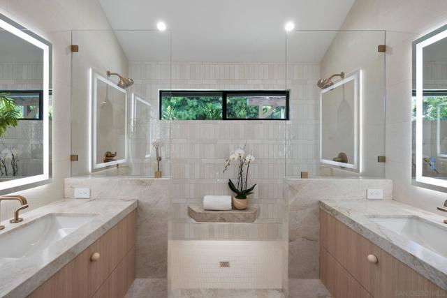 3835 Via Reposo, Rancho Santa Fe CA: https://media.crmls.org/mediaz/642934e2-abc4-4567-bb51-090dd8f6f690.jpg