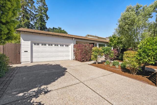 1250 Dewey Street, Redwood City CA: https://media.crmls.org/mediaz/642a1209-8be9-4bb5-9efd-8347ce4db718.jpg