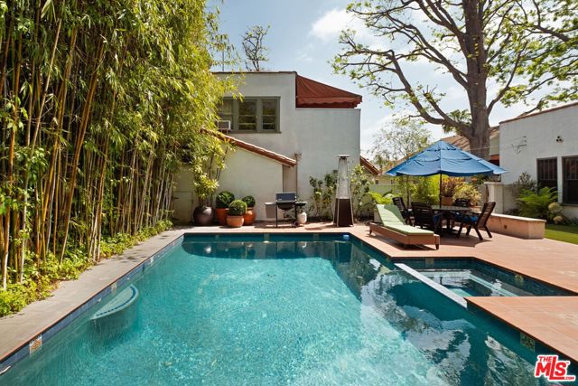 1620 N Genesee Avenue, Los Angeles CA: https://media.crmls.org/mediaz/642afc2d-b315-4122-a527-6126222e58dd.jpg