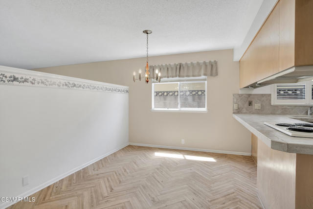 624 Montgomery Avenue, Ventura CA: https://media.crmls.org/mediaz/642b986a-cc7d-47e5-818a-8cb6636630c5.jpg