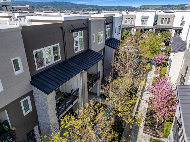 5588 El Dorado Ln, Dublin CA: https://media.crmls.org/mediaz/642c1ad9-2129-42c9-8939-687ba8d6a197.jpg