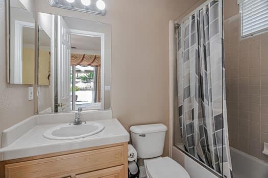 2557 Bentley Ridge Drive, San Jose CA: https://media.crmls.org/mediaz/642c3de5-21cb-4313-bbc7-2c057fa08f8e.jpg