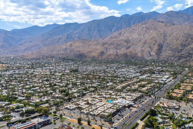 1111 E Palm Canyon Drive, Palm Springs CA: https://media.crmls.org/mediaz/642d4112-fb30-4a10-9efb-493239693527.jpg