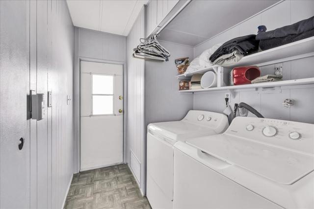 7425 Church Street, Yucca Valley CA: https://media.crmls.org/mediaz/642e4407-1985-43d6-943f-76de73203e78.jpg