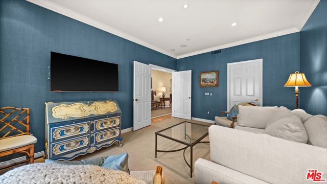 219 Baybrook Court, Lake Sherwood CA: https://media.crmls.org/mediaz/642f1584-831f-42c3-9eb8-a493c59ed184.jpg