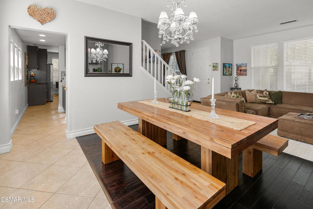 477 Parkview Court, Simi Valley CA: https://media.crmls.org/mediaz/642f2b75-c2f4-470d-ba3c-2437bd38b9b4.jpg