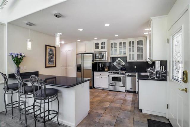 20944 Woodside Way, Groveland CA: https://media.crmls.org/mediaz/642f7c74-a27c-4fa4-a1b8-c33497440d3d.jpg