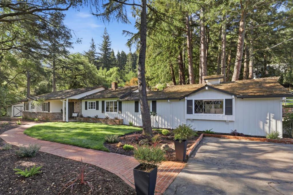 425 Summit Springs Road