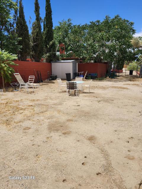 7585 Joshua Lane, Yucca Valley CA: https://media.crmls.org/mediaz/64300eee-a2b2-4fad-b220-f395e0483dd7.jpg