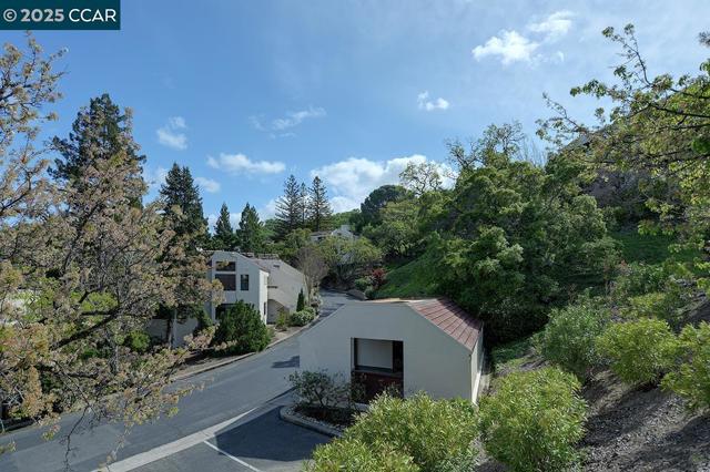 3244 Terra Granada Dr, Walnut Creek CA: https://media.crmls.org/mediaz/64313855-b939-448d-bc33-caac70c684df.jpg