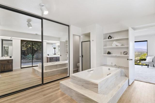Detail Gallery Image 20 of 54 For 9613 Meadow Mesa Dr, Escondido,  CA 92026 - 4 Beds | 2/1 Baths