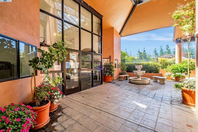 39199 Guardino Drive, Fremont CA: https://media.crmls.org/mediaz/64323690-a888-4ce4-8ca0-fd76a4f41818.jpg