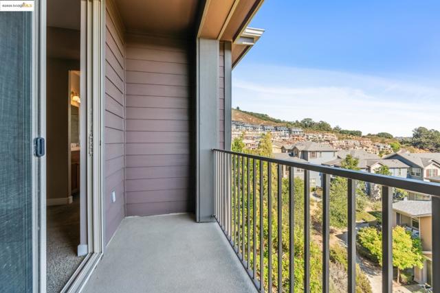6443 Blue Rock Ct., Oakland CA: https://media.crmls.org/mediaz/64323e5c-77e8-4b43-80b2-61a6bbf67210.jpg