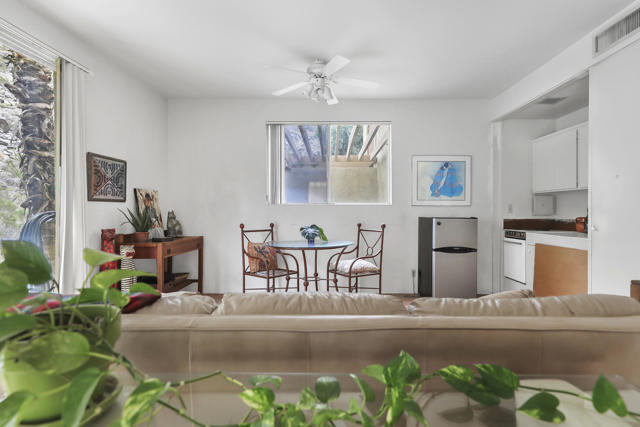 Image 9 of 30 For 78225 Cortez Lane 185