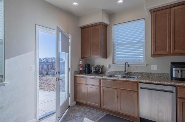 670 Bikle Drive, King City CA: https://media.crmls.org/mediaz/643284b5-2c8b-4b73-9752-223c0c2da42c.jpg