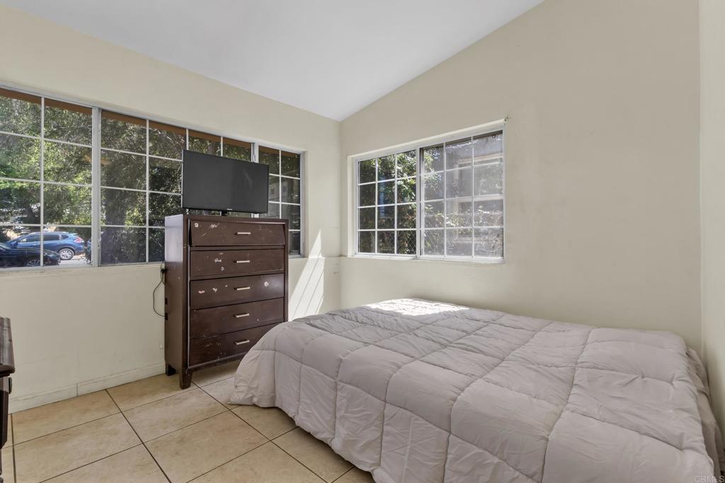 610 11th Avenue - photo 16