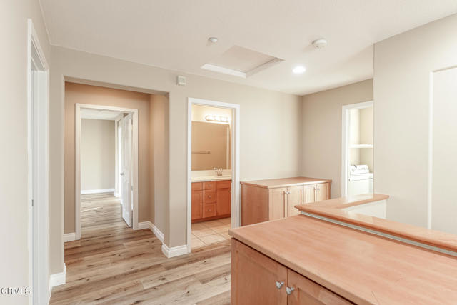 Detail Gallery Image 14 of 27 For 636 Ibiza Ln, Oxnard,  CA 93035 - 3 Beds | 2/1 Baths