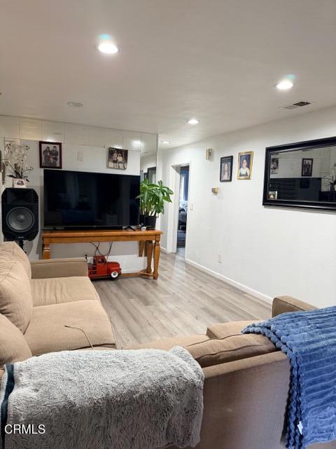 Detail Gallery Image 13 of 23 For 1928 San Benito St, Oxnard,  CA 93033 - 6 Beds | 4 Baths