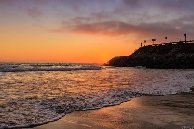 Image 26 of 39 For 5518 Rincon Beach Park Drive