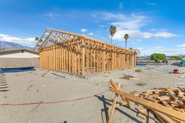 68855 Ortega Road, Cathedral City CA: https://media.crmls.org/mediaz/64341083-04ee-4088-a9f6-62d816447585.jpg