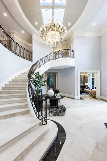 176 Encinal Avenue, Atherton CA: https://media.crmls.org/mediaz/64349c7d-3345-4ba4-aa4c-d7cc9ca30369.jpg
