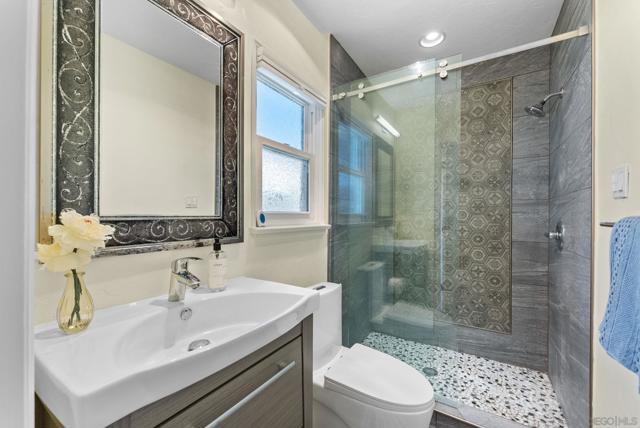 Image 19 of 46 For 5364 Adams  