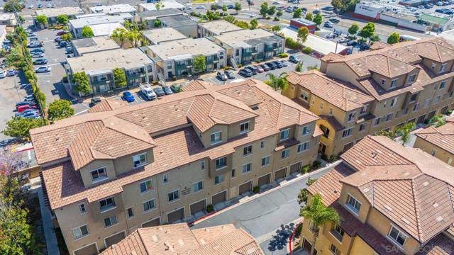 5439 Soho View Ter, San Diego CA: https://media.crmls.org/mediaz/64354c4c-da2d-4f50-abd7-47418ac60811.jpg