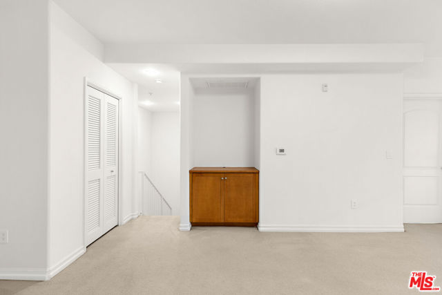 629 Traction Avenue, Los Angeles CA: https://media.crmls.org/mediaz/6435a38a-b3e0-4884-9f3e-99b927822ca1.jpg