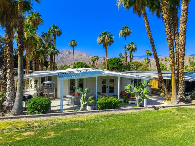427 Calle Madrigal, Cathedral City CA: https://media.crmls.org/mediaz/6435d8a5-a926-4a51-b446-f3284a917b41.jpg