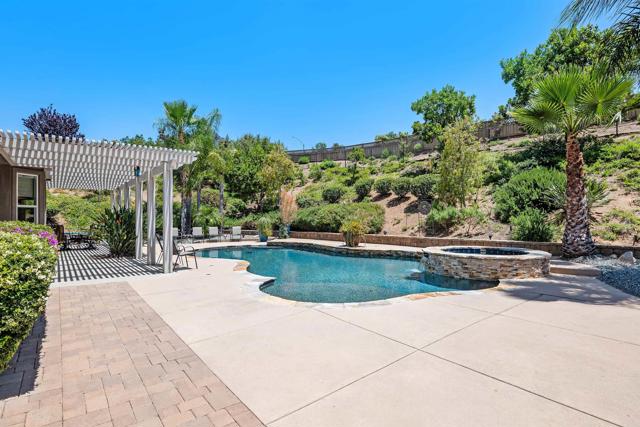 Image 17 of 44 For 2625 Emerald Oaks Gln