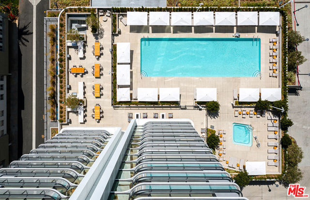 11750 Wilshire Boulevard, Los Angeles CA: https://media.crmls.org/mediaz/64361c7d-32ca-4688-b559-c1c38681f900.jpg
