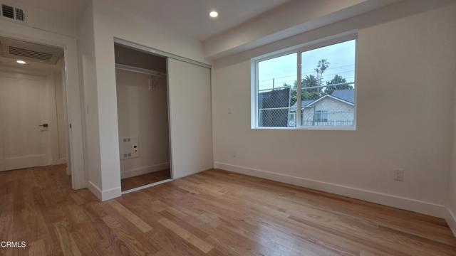 Detail Gallery Image 15 of 24 For 917 N Ridgewood Pl, Los Angeles,  CA 90038 - 3 Beds | 3 Baths