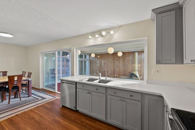 881 Terry Street, Monterey CA: https://media.crmls.org/mediaz/6436be81-c774-4ae6-b478-579068215a7e.jpg