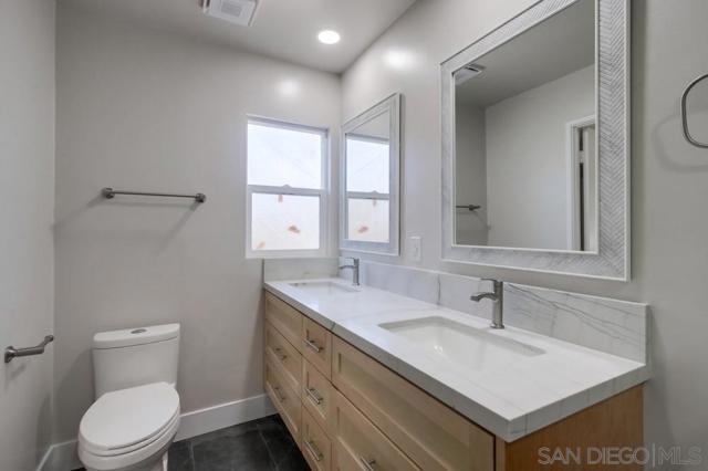 16731 Callado Ct, San Diego CA: https://media.crmls.org/mediaz/6436c1fb-a6c0-419d-ab9d-4218d56a9712.jpg