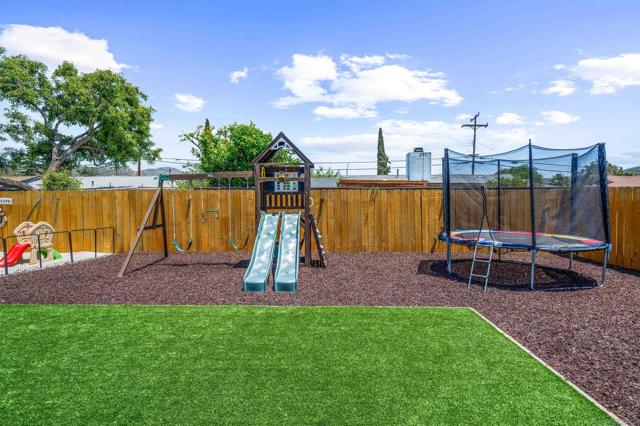 13225 Waltham Ave, Poway CA: https://media.crmls.org/mediaz/6437ccc6-69d7-4942-9d53-059ae20a7f70.jpg