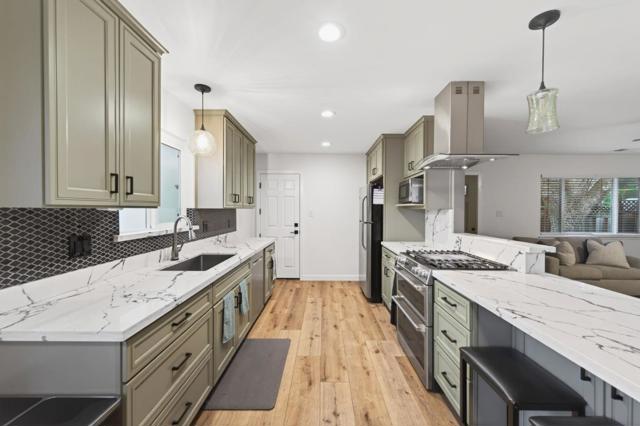 515 W Dunne Avenue, Morgan Hill CA: https://media.crmls.org/mediaz/643863f1-f417-4420-9c3d-4534cec007a1.jpg