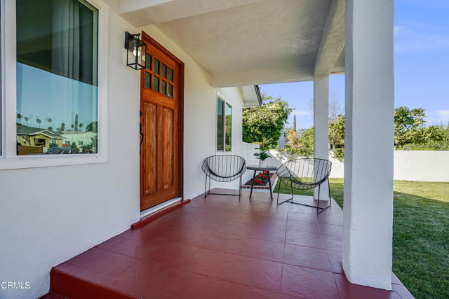 Detail Gallery Image 4 of 47 For 3828 Boyce Ave, Los Angeles,  CA 90039 - 2 Beds | 1/2 Baths