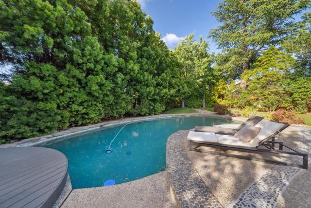 116 Loma Vista Court, Los Gatos CA: https://media.crmls.org/mediaz/6438aa7a-6a8b-4f52-a6ce-eb35e412c219.jpg