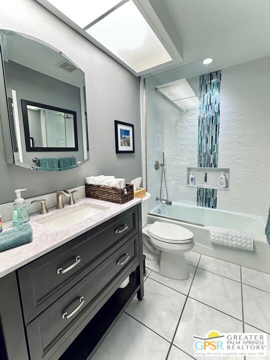 3155 E Ramon Road, Palm Springs CA: https://media.crmls.org/mediaz/6438eef4-5997-44cf-9230-252cb11bfa9e.jpg