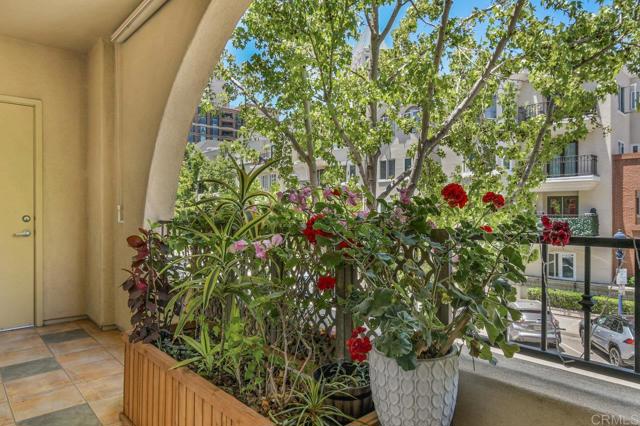 Detail Gallery Image 17 of 49 For 301 W G St #119,  San Diego,  CA 92101 - 2 Beds | 2/1 Baths