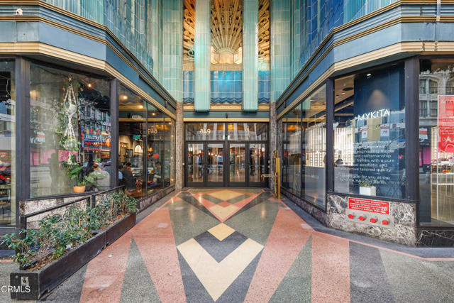 849 S Broadway, Los Angeles CA: https://media.crmls.org/mediaz/64394777-a4a2-49f9-be26-c2bc64f77704.jpg