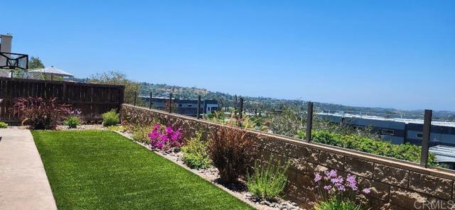 874 Via La Venta, San Marcos CA: https://media.crmls.org/mediaz/6439dbe8-b91d-4a12-8bb7-17239fe7d425.jpg