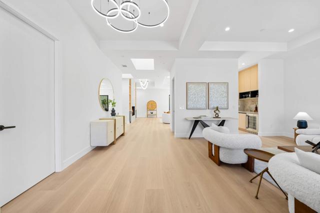 89 Centre Street, Mountain View CA: https://media.crmls.org/mediaz/643a18e7-e570-42f7-a8e5-fa3495e8f963.jpg