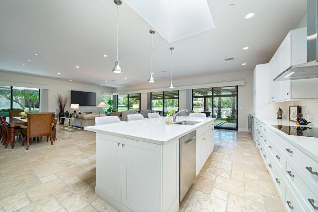 9 Furman Court, Rancho Mirage CA: https://media.crmls.org/mediaz/643a26f9-0a63-43aa-8c20-ba931b2bee38.jpg